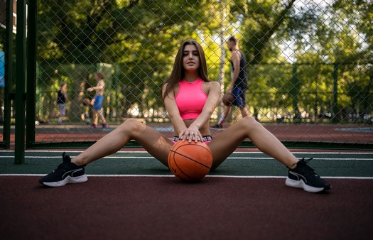 Alina Naumenko - Play the Ball (Photoset by Vladimir Tomarov)