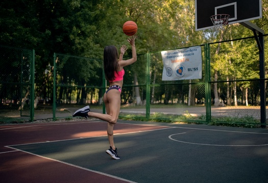 Alina Naumenko - Play the Ball (Photoset by Vladimir Tomarov)