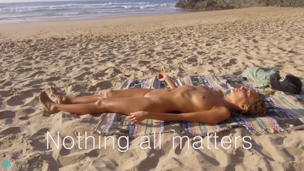 [Katya-Clover.Com] Clover - Adegas Beach: Nothing All Matters
