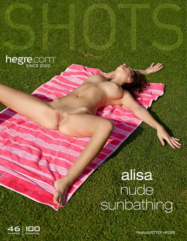 [Hegre-Art] Alisa - Nude Sunbathing